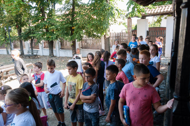 Четвртаци и трећаци из Гроцке у посети Ранчићевој кући